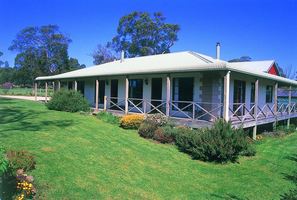Platypus Park Country Retreat Villa Bridport Room photo